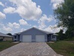 Foto principal - Spacious 3-Bedroom Home with Private Lanai...
