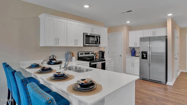 Building Photo - 202 Wisteria Dr