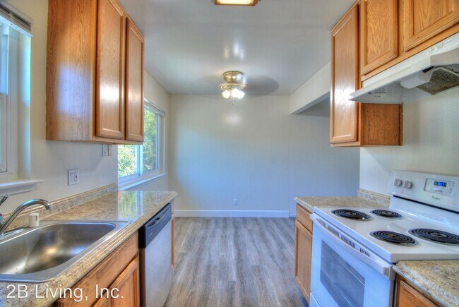 Building Photo - 1191 Alameda de las Pulgas