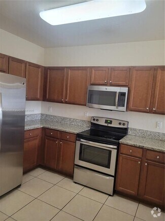 Building Photo - 8930 NW 97th Ave