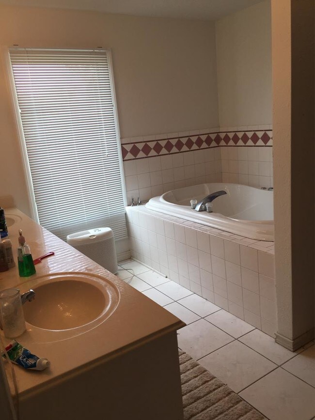 Foto del edificio - 3850 Martin Luther King Jr Dr