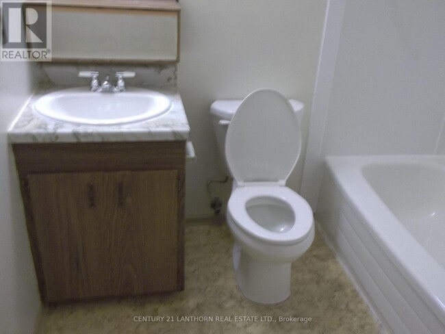 Building Photo - 109 Union St