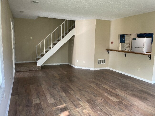 Foto del edificio - 942 E Waterloo Dr