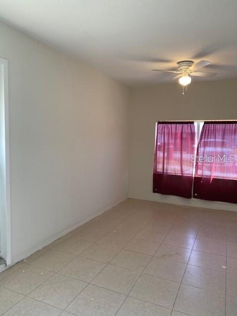 Foto del edificio - 4620 Pan American Blvd