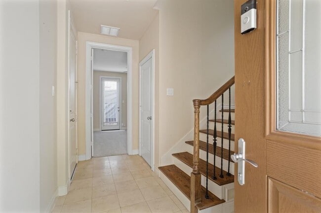 Building Photo - 1405 Dart St