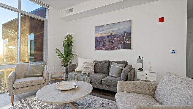 Building Photo - 8520 Virginia 7-SI ID1395386P