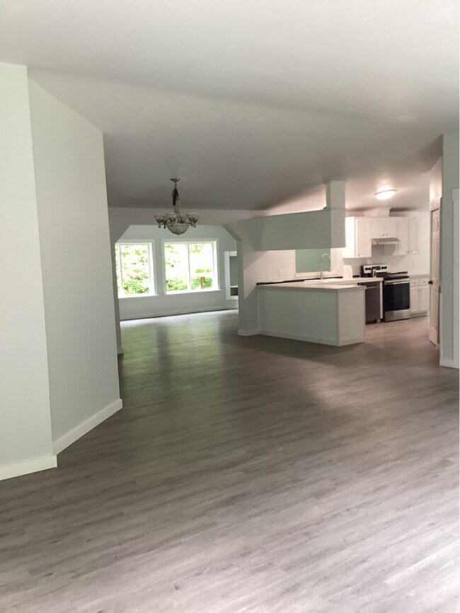 Foto del edificio - 330 SW Newton Dr