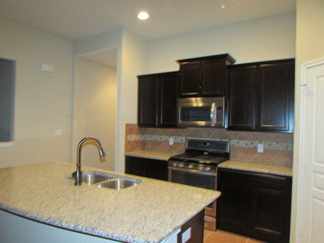 Building Photo - Boerne
