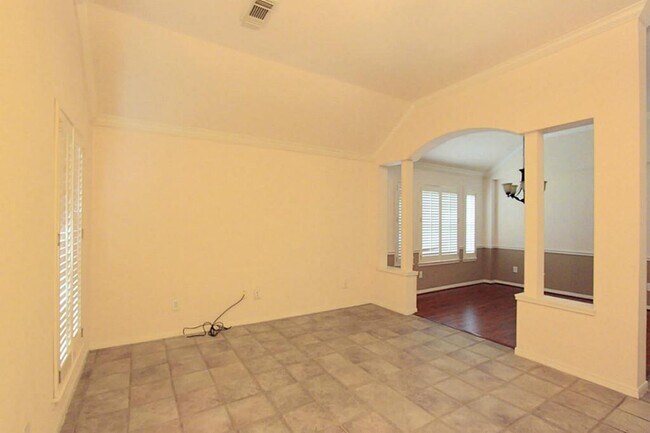 Foto del edificio - 523 High Meadows Dr