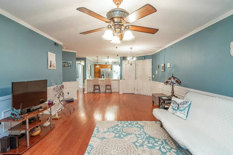 1800 Ashley Ct Unit 102, Florence, KY 41042 Condo for Rent in