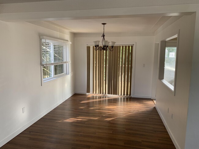 Building Photo - 781 Arncote Ave