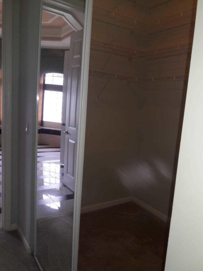 Foto del edificio - 9250 Pineville Dr