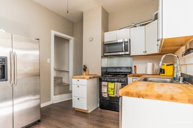 Foto del edificio - 266 Connecticut St