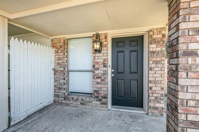 Foto del edificio - 2114 Windhurst Dr