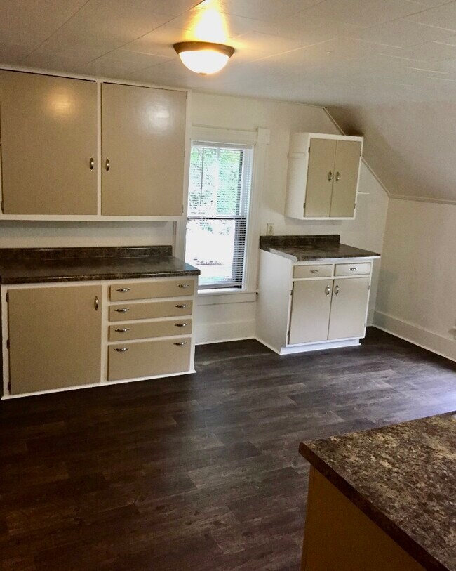 2nd Floor Apartment Kitchen - 503 Middle