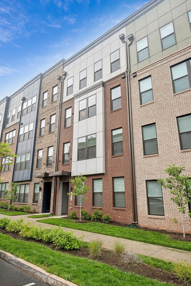 Building Photo - The Julianne is modern, functional, and fu...