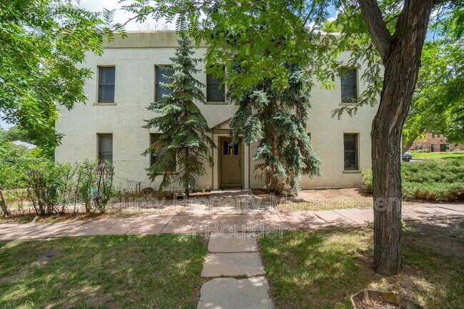 Foto del edificio - 2408 8th St