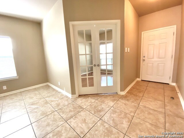 Foto del edificio - 23635 Silver Creek