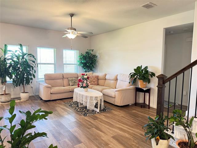 Foto del edificio - 9125 Acre Meadows Ln