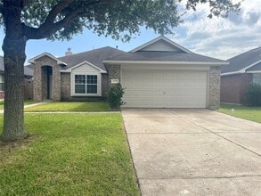 Building Photo - 4835 Chase Ct Dr