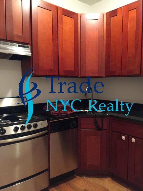 Foto principal - 251 W 20th St