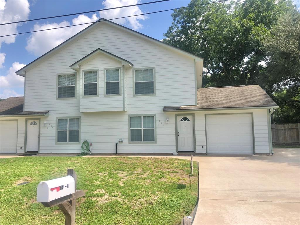 404 Peach St Unit 1, Tomball, TX 77375 Room for Rent in Tomball, TX
