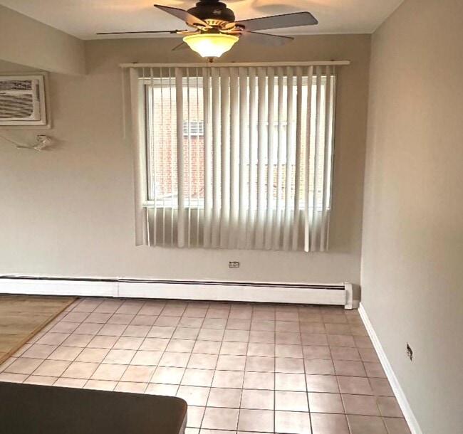 Building Photo - 8241 W 79th St