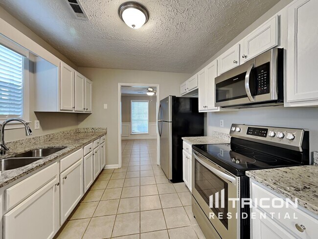 Building Photo - 185 Whistle Way