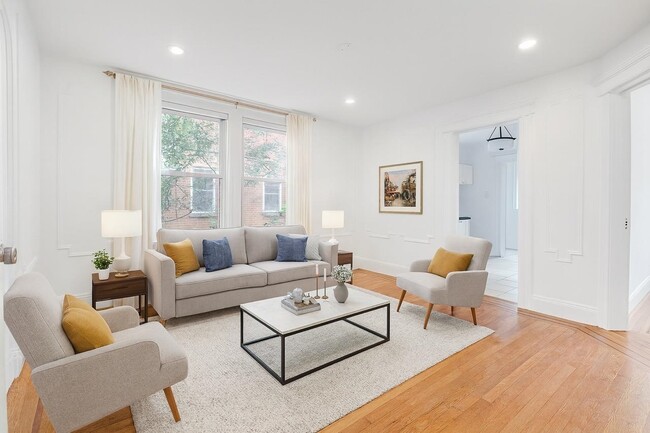 Building Photo - 515 67th St
