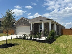Building Photo - 1111 Whispering Winds Dr