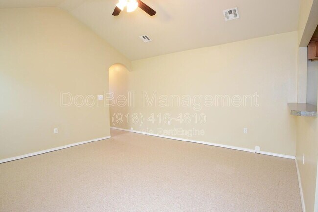 Foto del edificio - 6023 S Madison Pl E