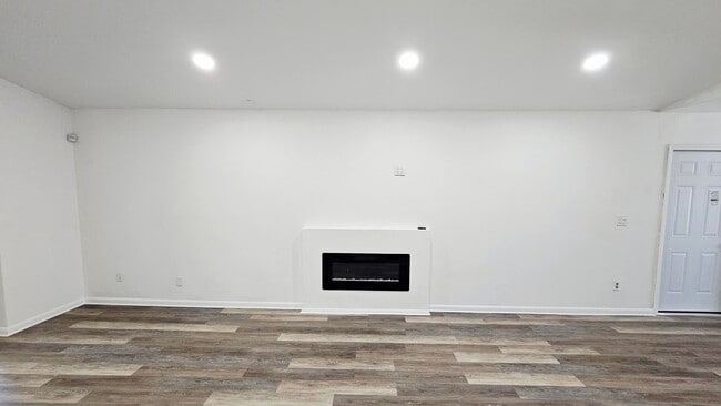 Building Photo - 5381 Gene Cir