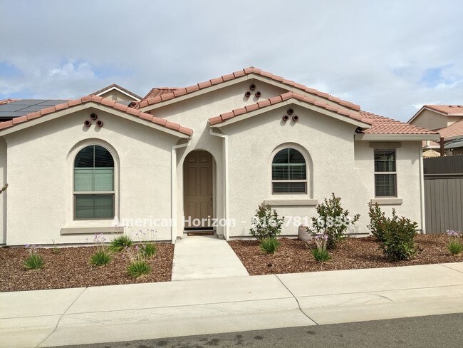 Building Photo - LEASED-Whitney Ranch Rocklin 3 Bed 2 bath