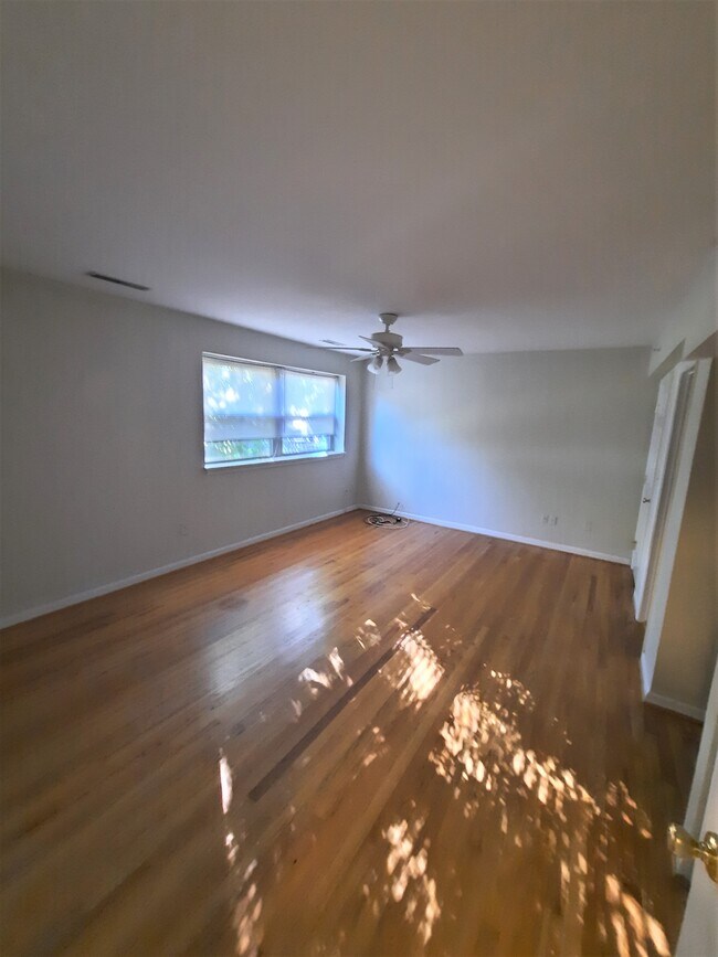 Foto del edificio - 3806 Hickory Ave