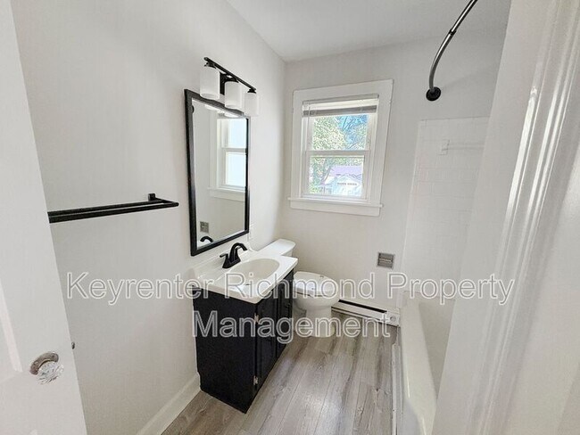 Foto del edificio - 2902 Irisdale Ave