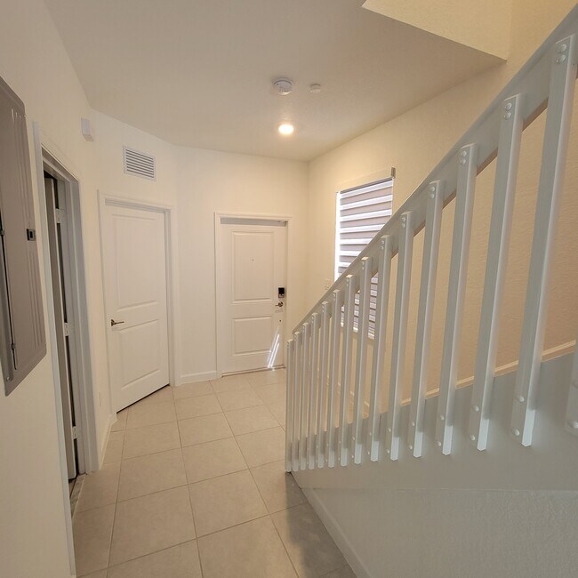 Building Photo - 12940 SW 232nd Ter