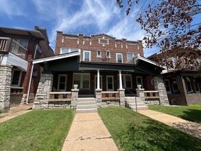 Building Photo - 5009 Mardel Ave