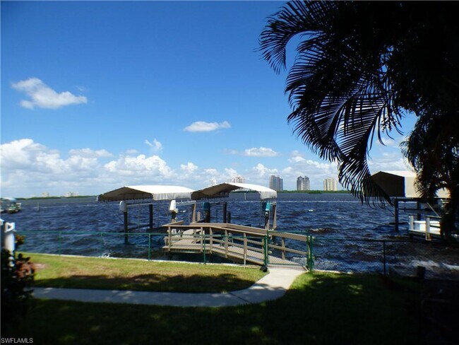 Foto del edificio - 26822 McLaughlin Blvd