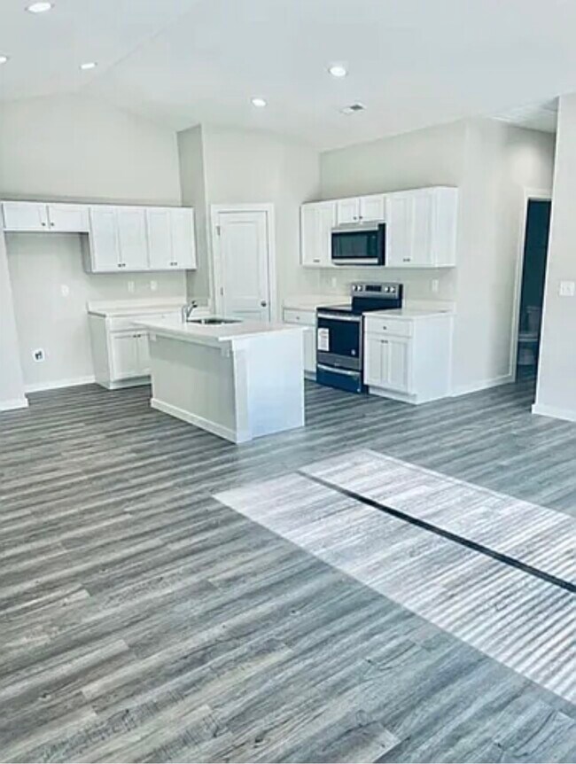 Foto del edificio - 1426 N Azena St