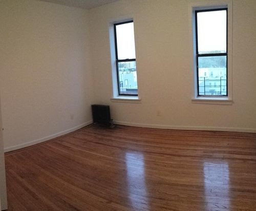 Foto del edificio - 1375 Bedford Ave