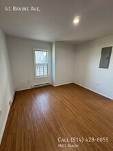 Building Photo - 41 Ravine Ave