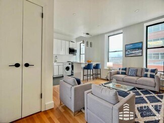 Building Photo - 101 W 126th St