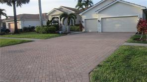 Building Photo - 2210 Grove Dr