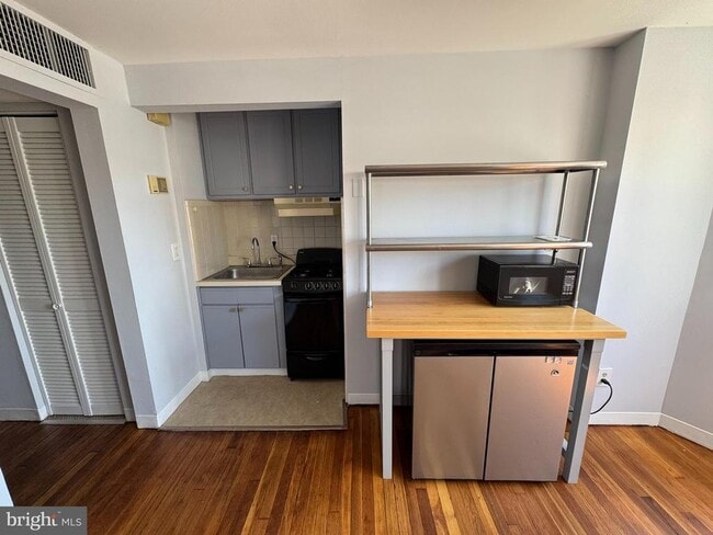 Foto del edificio - 2135 Walnut St