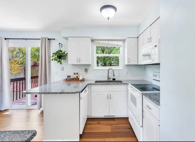 Building Photo - 5522 S 3500 W