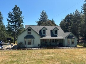 Building Photo - 38641 First Creek Dr