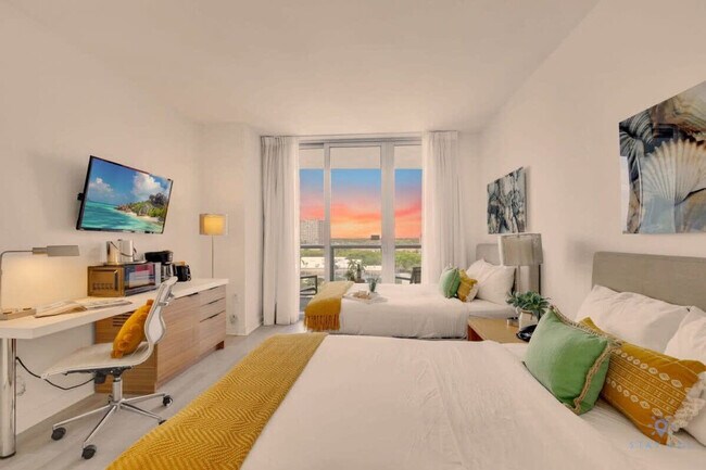 Foto del edificio - 2602 E Hallandale Beach Blvd