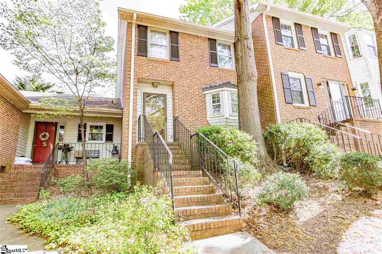 900 N Main St Unit 10, Greenville, SC 29609 Condo for Rent in