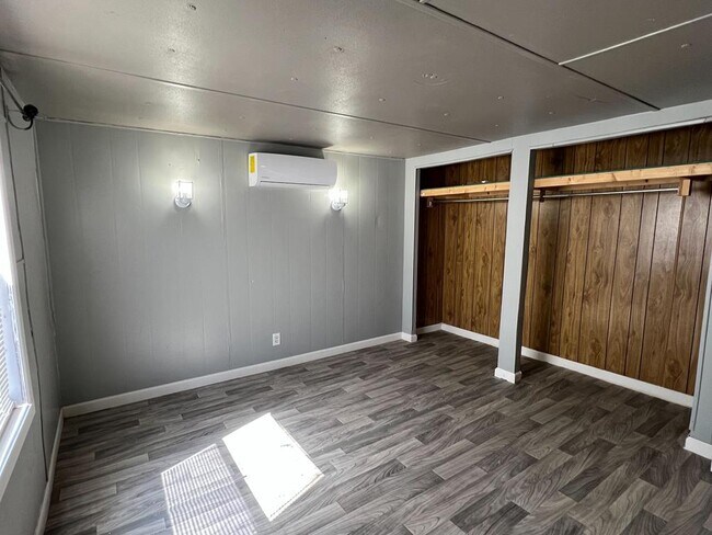Building Photo - 8515 S County Rd