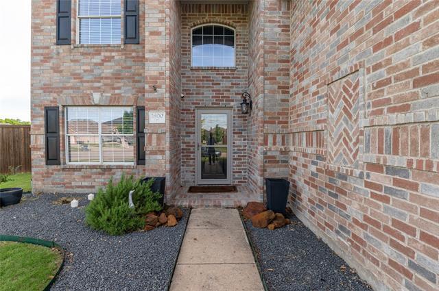 Building Photo - 1800 Fairweather Dr